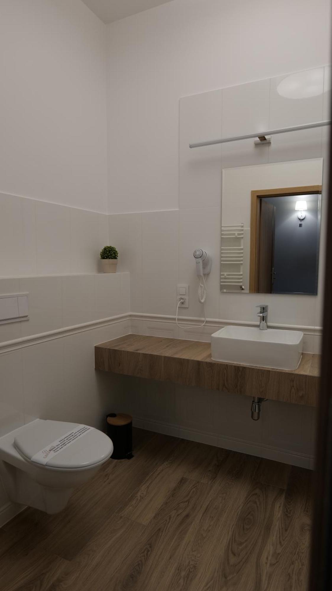 Sala Bankietowa I Pokoje Goscinne Sokolka Kültér fotó