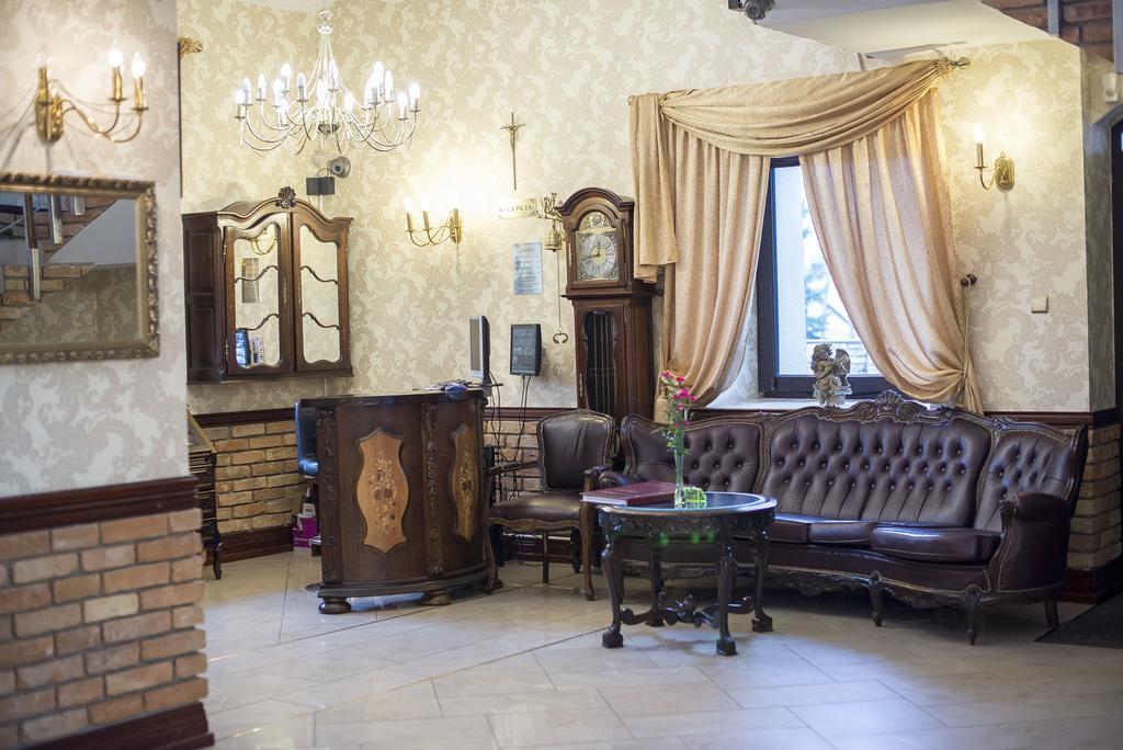 Sala Bankietowa I Pokoje Goscinne Sokolka Kültér fotó